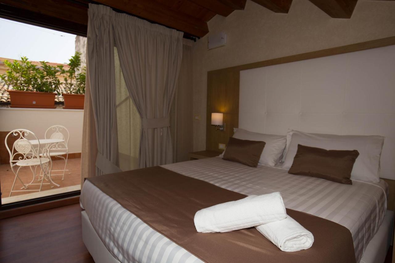 B&B La Serenissima ปาแลร์โม ภายนอก รูปภาพ